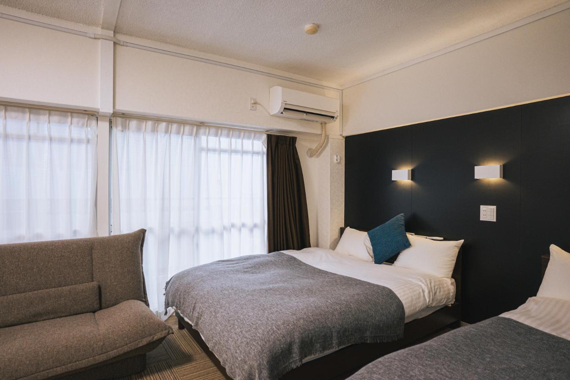 Hotel Akasaka Heights Fukuoka  Bagian luar foto