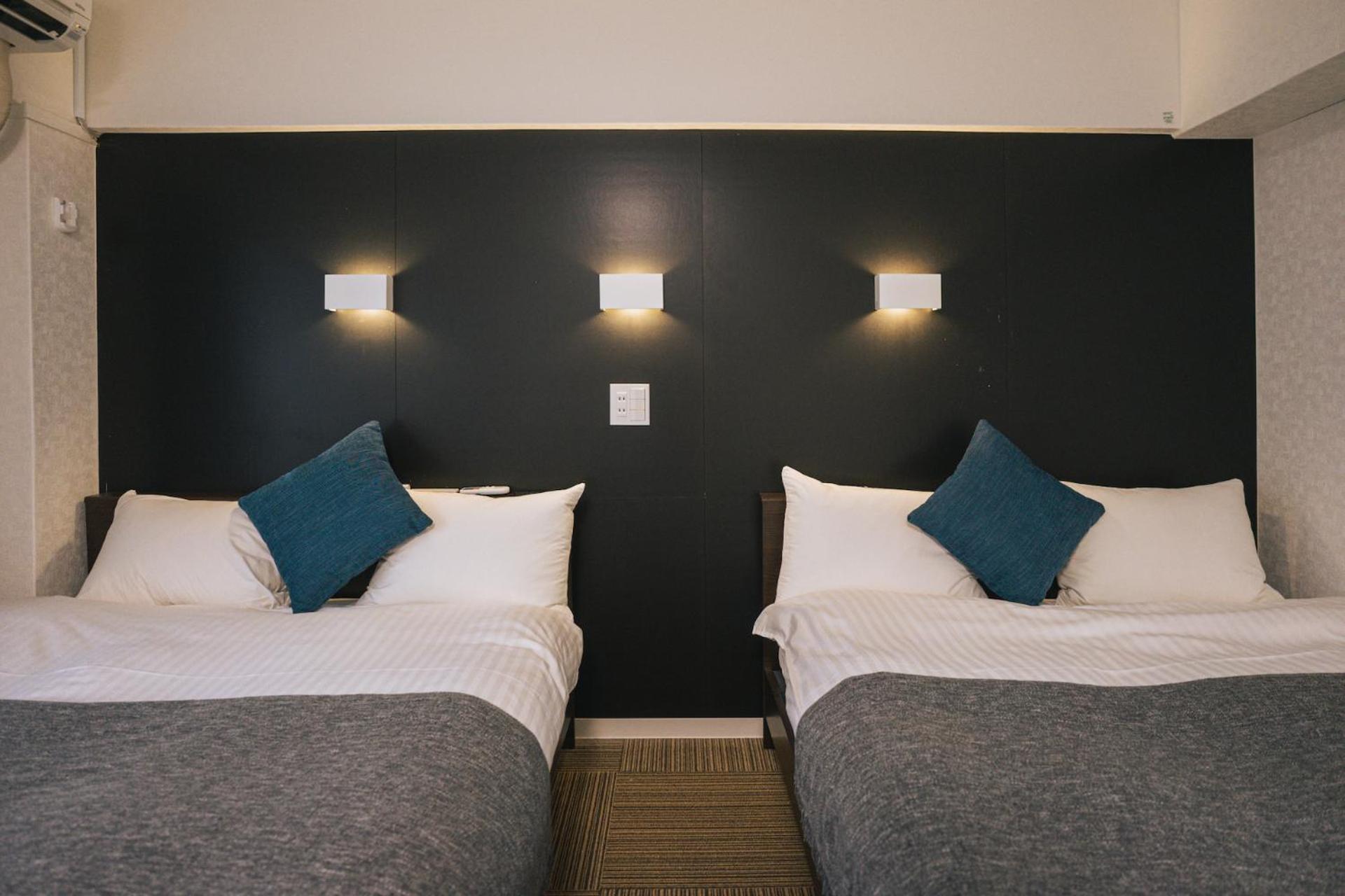 Hotel Akasaka Heights Fukuoka  Bagian luar foto